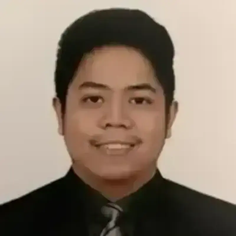Joseph Gabriel Lagonsin headshot photo