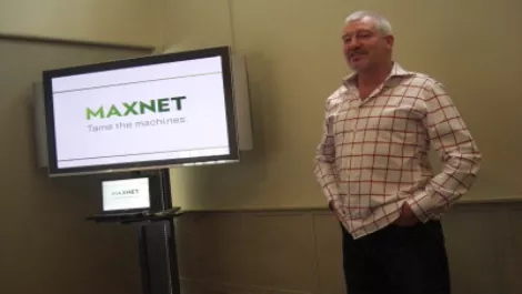 Maxnet verging on comms deal