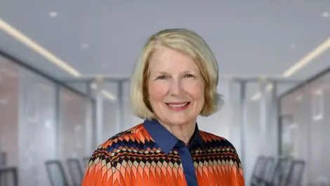 Yvonne howie headshot